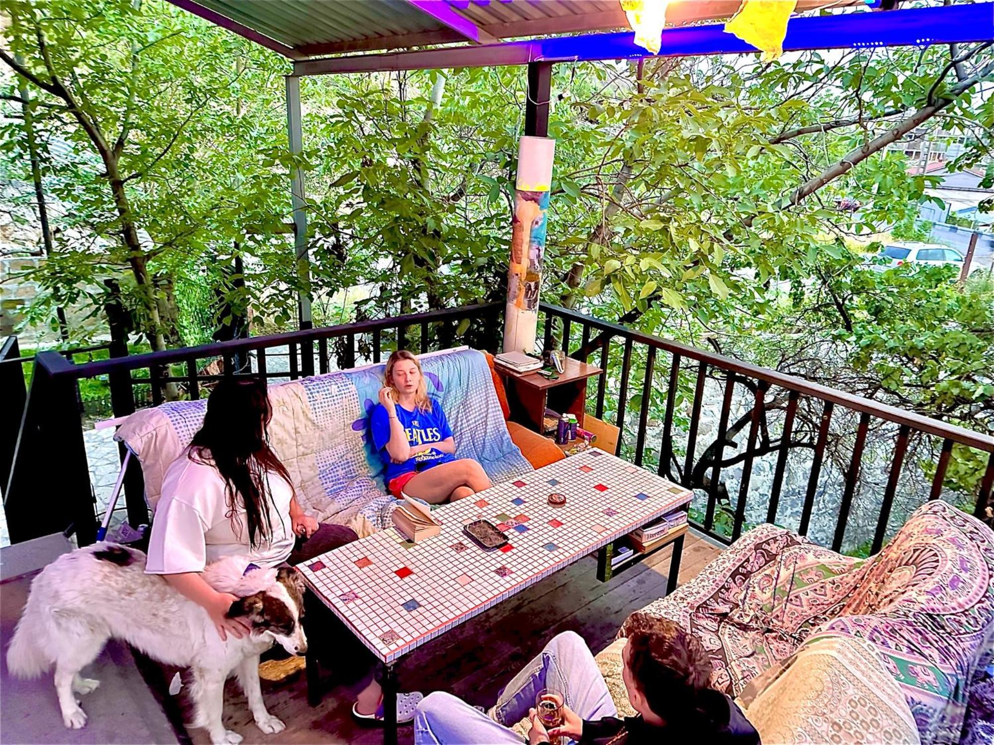 Cosy Studio With Beautiful Garden Єреван Екстер'єр фото